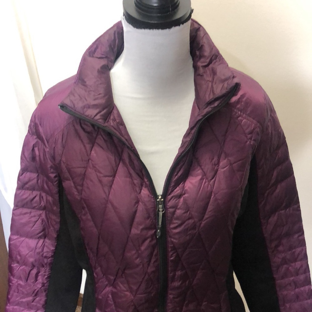 32 degrees purple and black quilted puffer zip up light weight coat size M​ - Picture 6 of 9
